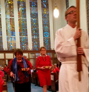 Catholic Days at the Capitol bring up the Gifts